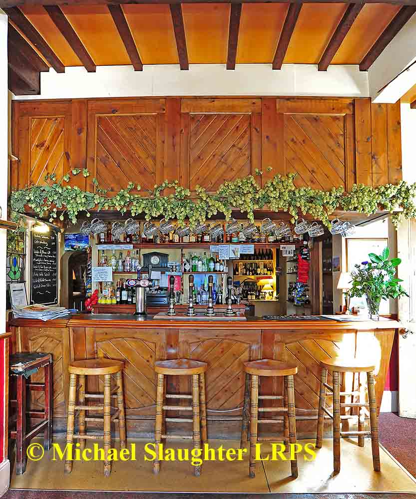 Right Hand Bar Servery.  by Michael Slaughter. Published on 01-04-2021